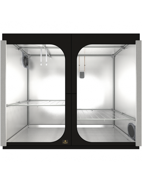Dark Room 4 - 237 x 120 x 200 cm